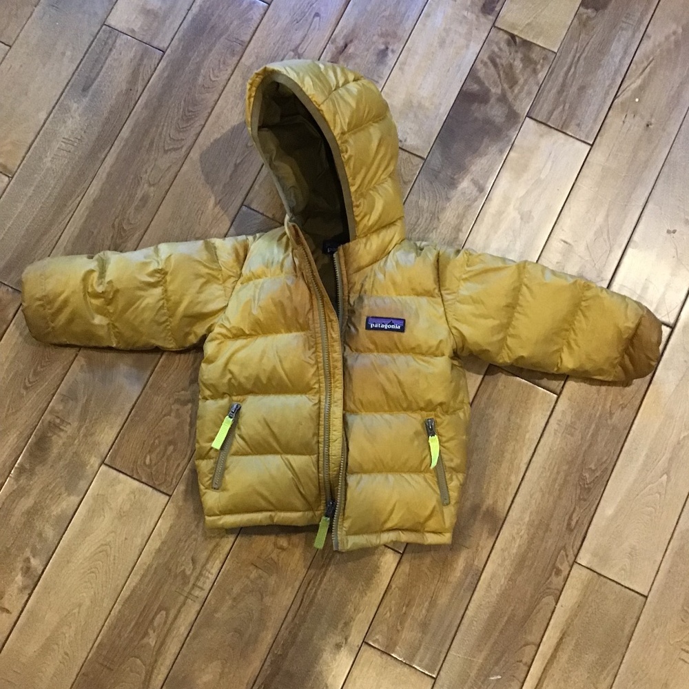 Patagonia winter coat size 6-12 month gold